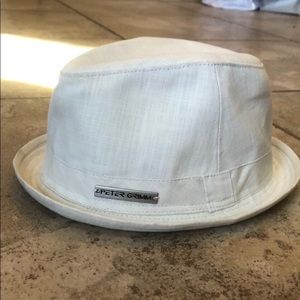 Peter Grimm bucket Hat